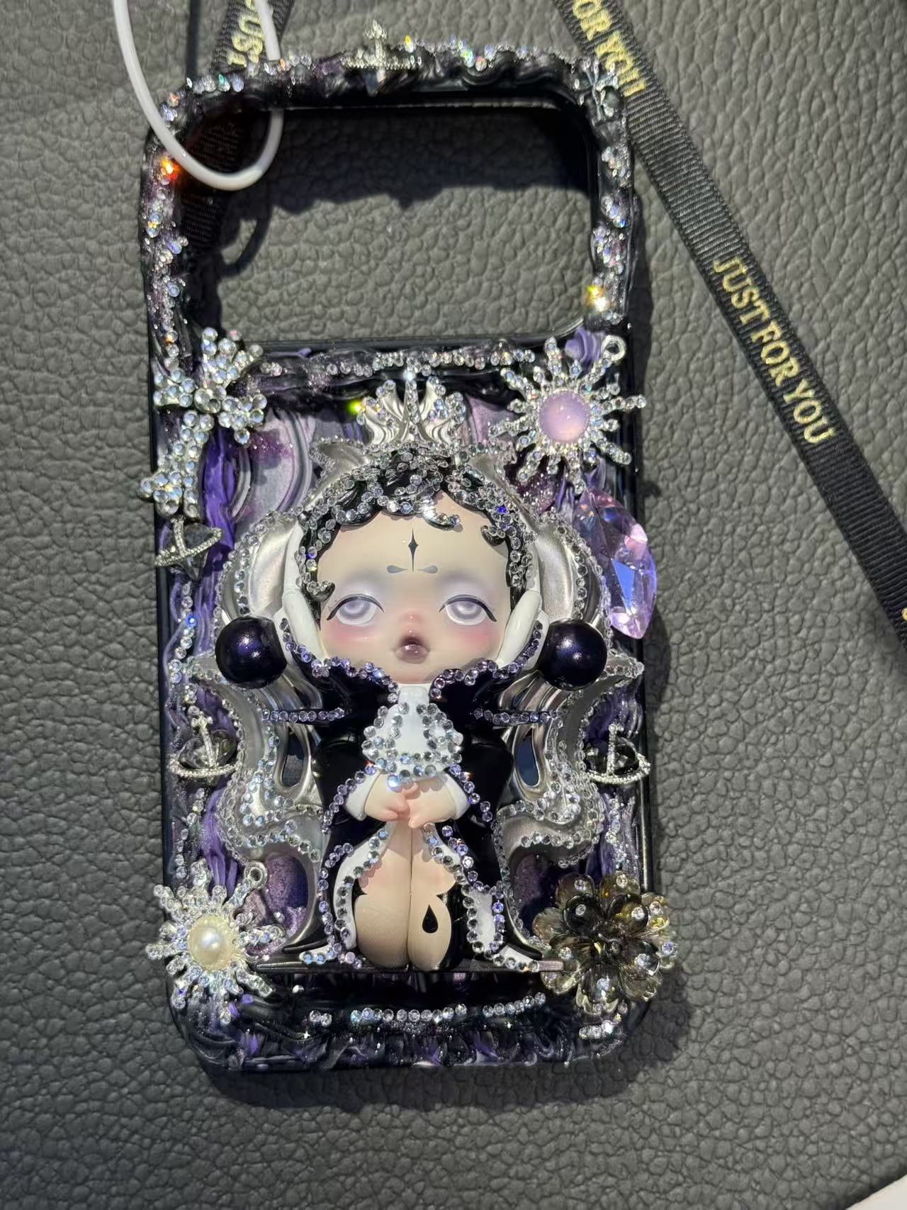 Skullpanda Handcrafted Diamond Phone Case